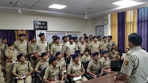 एमपी पुलिस के अफसर कैंब्रिज में ले रहे मिड कैरियर ट्रेनिंग
